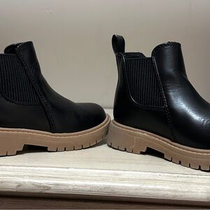Little Girls Black and Tan Ankle Boots